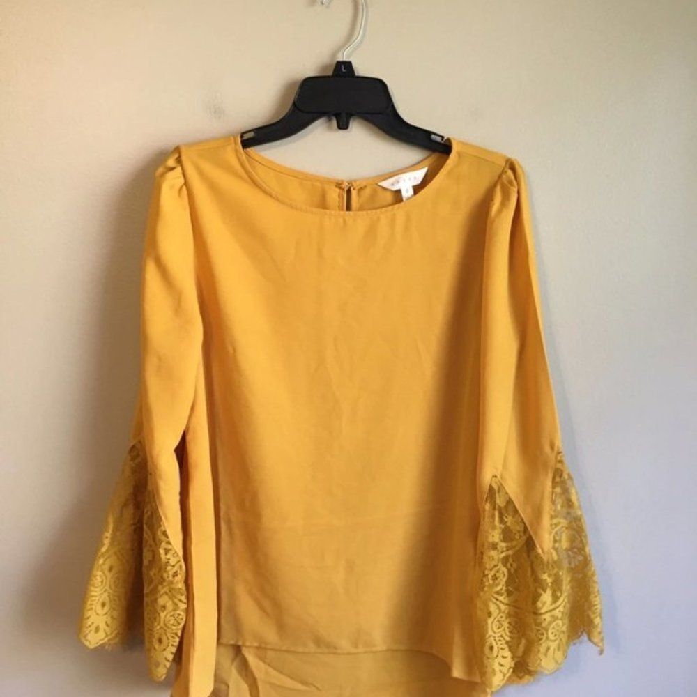 ADiva small yellow top